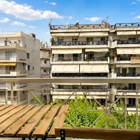 Azure Orchid Kalamaria, Seaside & Free Parking *